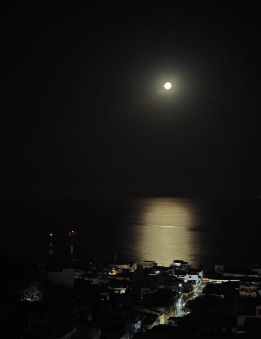 Cover Image Becoming